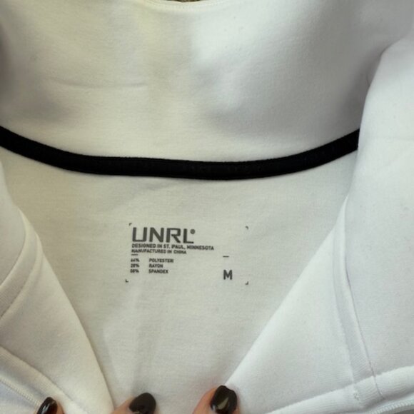 UNRL Minnesota Vikings Luxbreak Half Zip - Picture 3 of 3